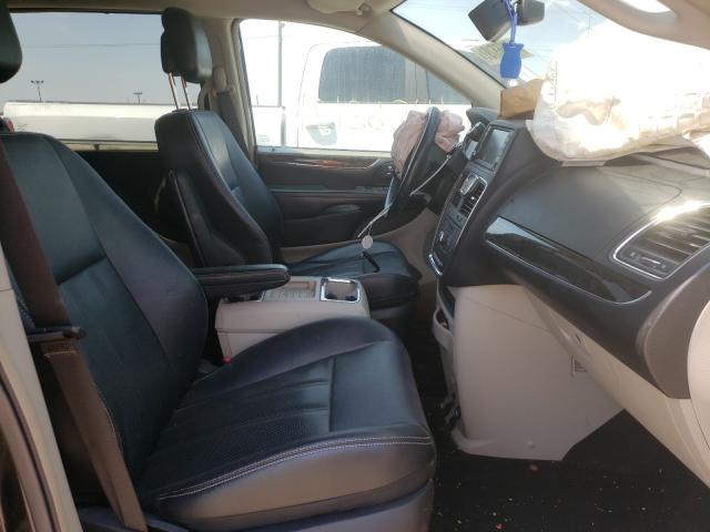 Photo 5 from auction – 2015 CHRYSLER TOWN & COU with VIN 2C4RC1CG7FR554793