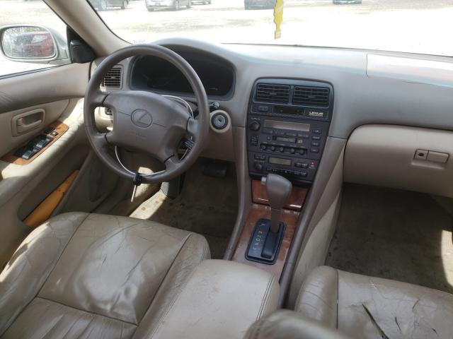 Photo 9 from auction – 1998 LEXUS ES 300 with VIN JT8BF28G8W0084550