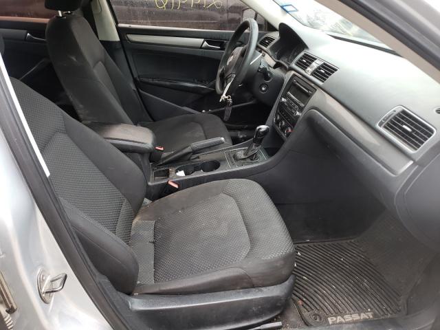 Photo 5 from auction – 2013 VOLKSWAGEN PASSAT S with VIN 1VWAP7A35DC076736