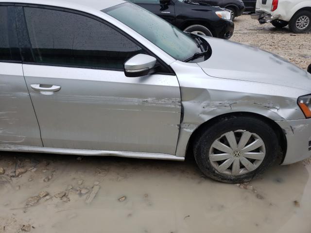 Photo 9 from auction – 2013 VOLKSWAGEN PASSAT S with VIN 1VWAP7A35DC076736