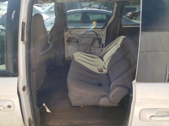 Photo 6 from auction – 2002 CHRYSLER TOWN & COU with VIN 2C4GP44372R638356