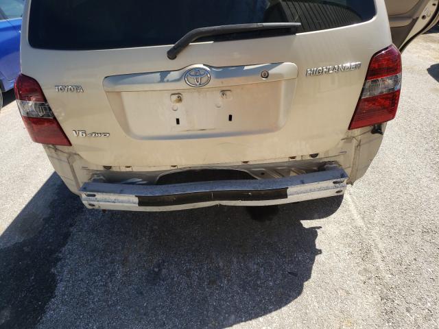 Photo 9 from auction – 2004 TOYOTA HIGHLANDER with VIN JTEEP21A040053254