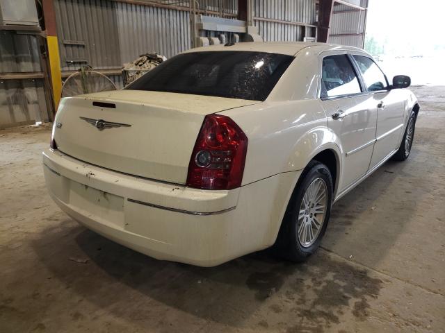 Photo 4 from auction – 2010 CHRYSLER 300 TOURIN with VIN 2C3CA5CV7AH139851