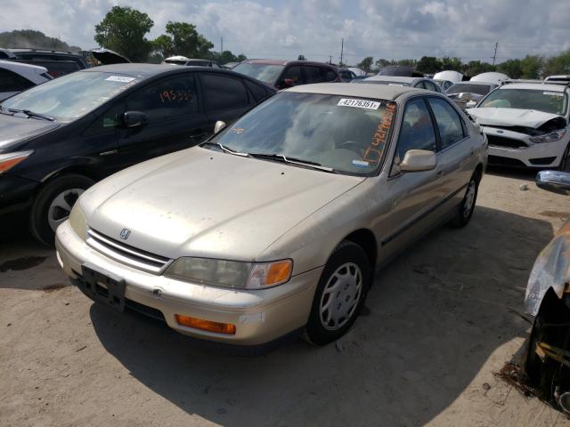 Photo 2 from auction – 1994 HONDA ACCORD LX with VIN JHMCD5642RC015697