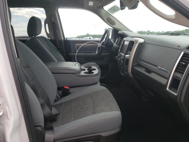 Photo 5 from auction – 2019 RAM 1500 CLASS with VIN 1C6RR7TT1KS687967