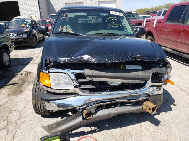 Photo 9 from auction – 2004 FORD F-150 HERI with VIN 2FTRX17W64CA41556