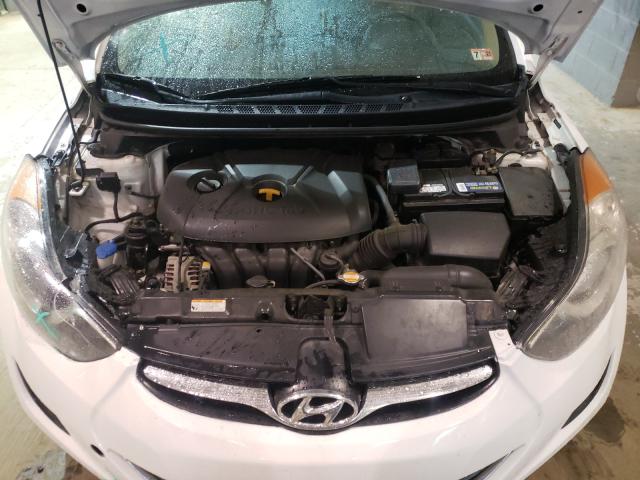 Photo 7 from auction – 2011 HYUNDAI ELANTRA GL with VIN 5NPDH4AE4BH052393