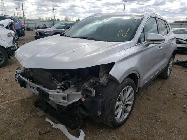 Photo 2 from auction – 2017 LINCOLN MKC SELECT with VIN 5LMCJ2C93HUL57492