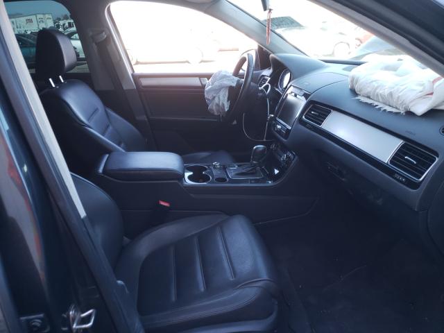 Photo 5 from auction – 2011 VOLKSWAGEN TOUAREG V6 with VIN WVGFF9BP2BD000869