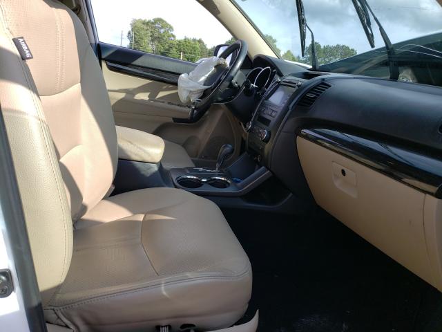 Photo 5 from auction – 2011 KIA SORENTO with VIN 5XYKUDA25BG118322