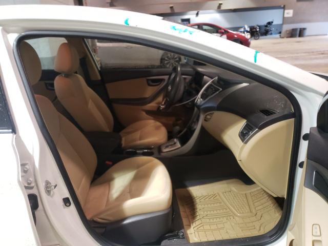 Photo 5 from auction – 2011 HYUNDAI ELANTRA GL with VIN 5NPDH4AE4BH052393