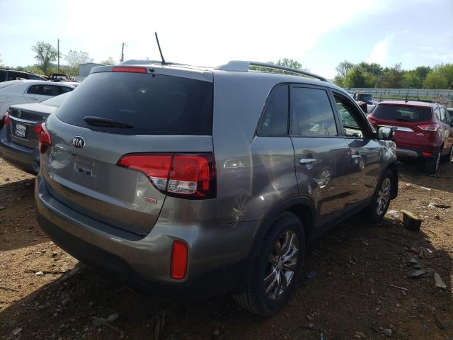 Photo 4 from auction – 2014 KIA SORENTO LX with VIN 5XYKT3A65EG459997