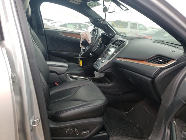 Photo 5 from auction – 2017 LINCOLN MKC SELECT with VIN 5LMCJ2C93HUL57492