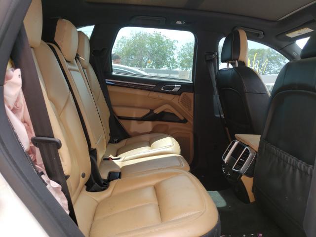 Photo 6 from auction – 2017 PORSCHE CAYENNE SE with VIN WP1AE2A29HLA75533