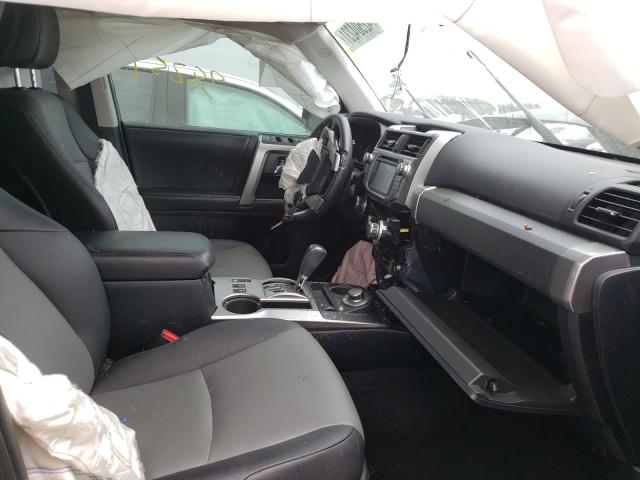 Photo 5 from auction – 2018 TOYOTA 4RUNNER SR with VIN JTEBU5JR9J5501198
