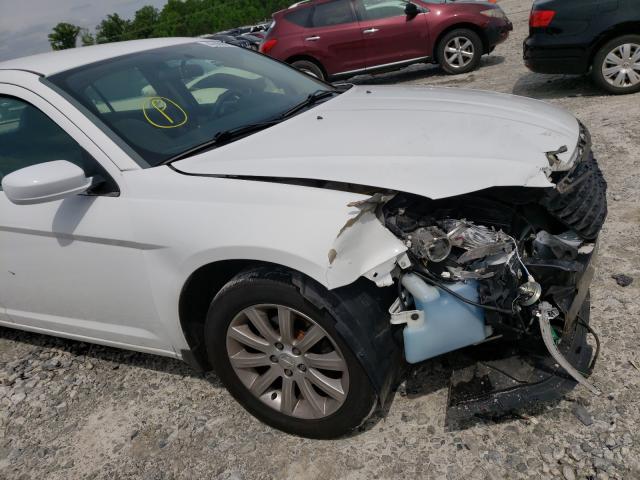 Photo 9 from auction – 2013 CHRYSLER 200 TOURIN with VIN 1C3CCBBB3DN765800