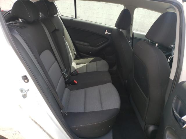 Photo 6 from auction – 2016 KIA FORTE LX with VIN KNAFK5A81G5584070