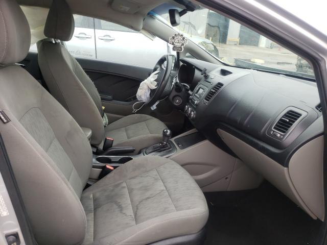 Photo 5 from auction – 2016 KIA FORTE LX with VIN KNAFK4A67G5552149
