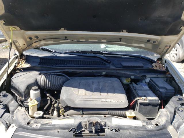 Photo 7 from auction – 2011 CHRYSLER TOWN & COU with VIN 2A4RR8DG0BR675904