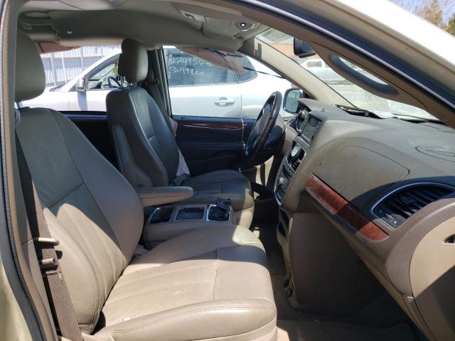 Photo 5 from auction – 2011 CHRYSLER TOWN & COU with VIN 2A4RR8DG0BR675904