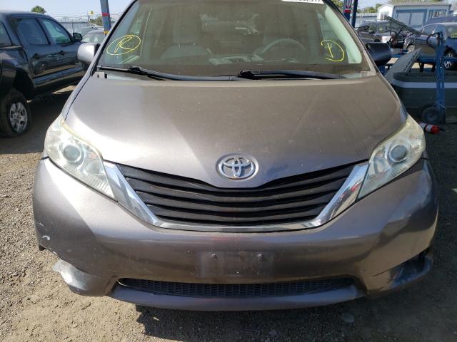 Photo 9 from auction – 2011 TOYOTA SIENNA BAS with VIN 5TDKA3DC2BS001128