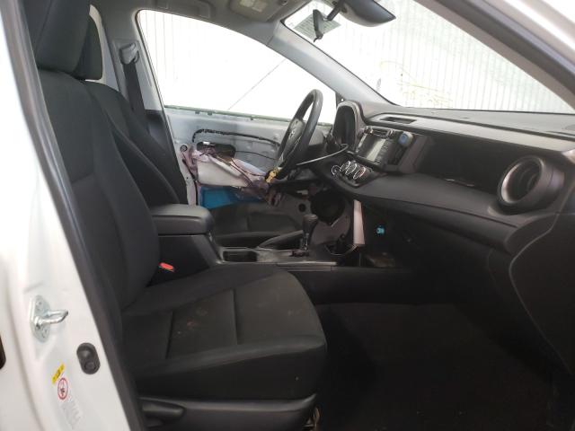 Photo 5 from auction – 2017 TOYOTA RAV4 LE with VIN JTMBFREV9HJ133698