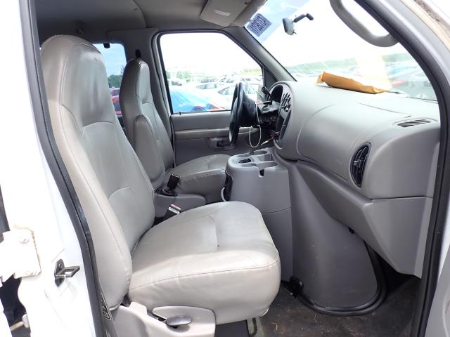 Photo 5 from auction – 2002 FORD ECONOLINE with VIN 1FBSS31L72HA59830