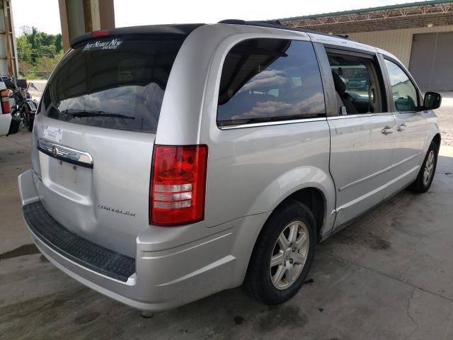 Photo 4 from auction – 2010 CHRYSLER TOWN & COU with VIN 2A4RR2D10AR357157