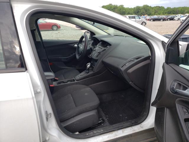 Photo 5 from auction – 2016 FORD FOCUS SE with VIN 1FADP3K29GL374716