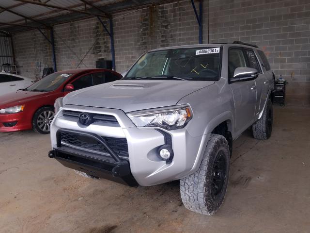 Photo 2 from auction – 2020 TOYOTA 4RUNNER SR with VIN JTEBU5JR1L5823031