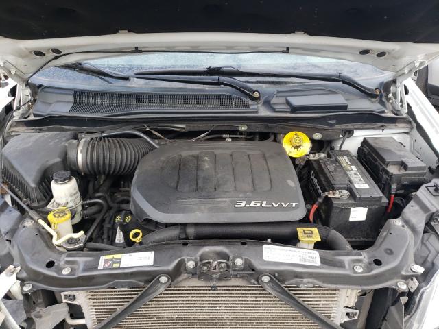 Photo 7 from auction – 2014 CHRYSLER TOWN & COU with VIN 2C4RC1BG1ER464815