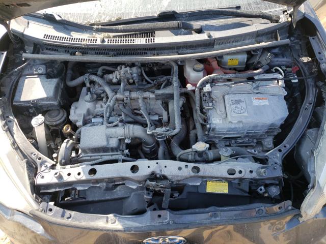 Photo 7 from auction – 2014 TOYOTA PRIUS C with VIN JTDKDTB35E1079706
