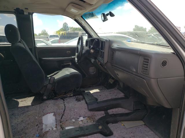 Photo 5 from auction – 2003 CHEVROLET SILVERADO with VIN 2GCEC19V031119581