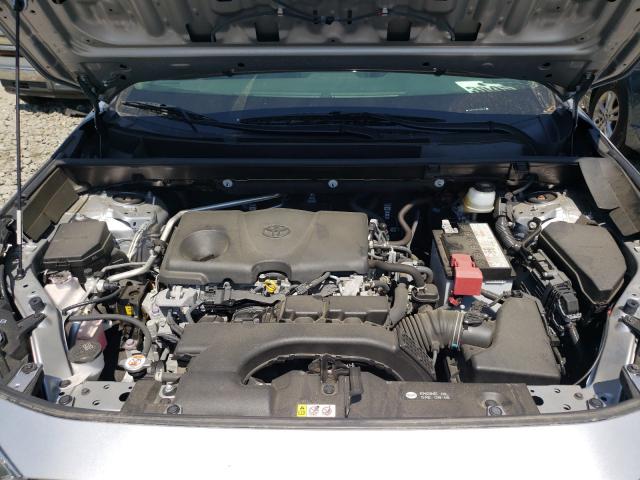 Photo 7 from auction – 2019 TOYOTA RAV4 XLE with VIN JTMP1RFV8KJ005558
