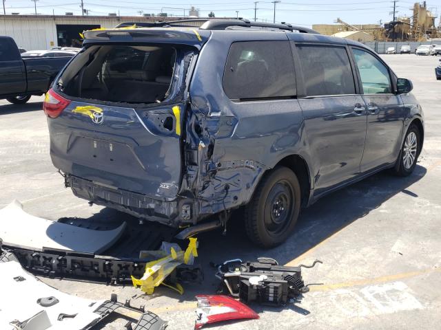 Photo 4 from auction – 2017 TOYOTA SIENNA XLE with VIN 5TDYZ3DC8HS854709