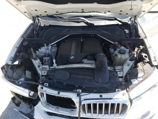 Photo 7 from auction – 2017 BMW X5 XDRIVE3 with VIN 5UXKR0C39H0V71694
