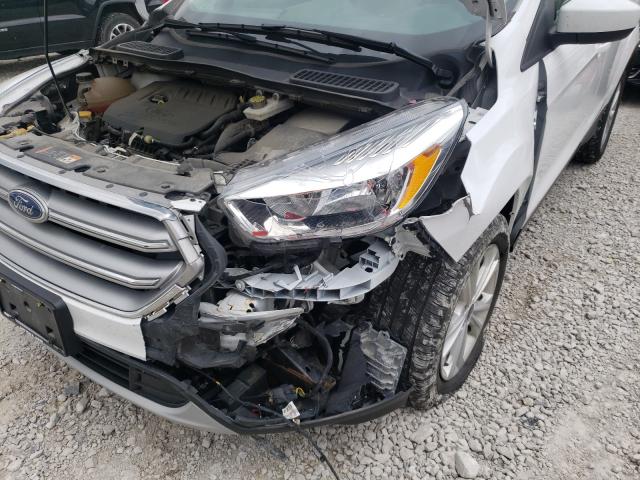 Photo 9 from auction – 2017 FORD ESCAPE SE with VIN 1FMCU0GD8HUC95603