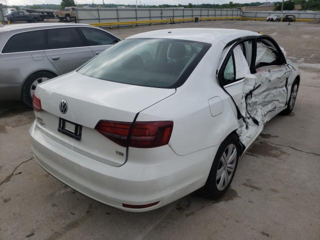 Photo 4 from auction – 2017 VOLKSWAGEN JETTA S with VIN 3VW2B7AJXHM236549