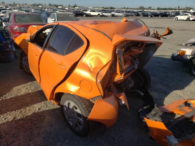 Photo 3 from auction – 2015 TOYOTA PRIUS C with VIN JTDKDTB39F1093352