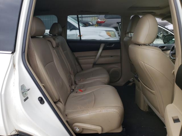 Photo 6 from auction – 2011 TOYOTA HIGHLANDER with VIN 5TDZK3EH7BS038519