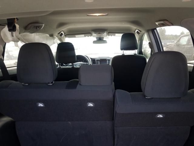 Photo 9 from auction – 2018 TOYOTA RAV4 LE with VIN 2T3ZFREV9JW429701