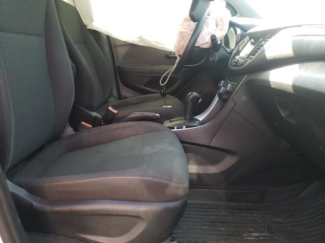 Photo 5 from auction – 2019 CHEVROLET TRAX LS with VIN 3GNCJKSB2KL365278