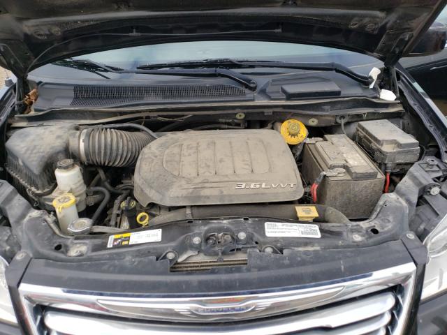 Photo 7 from auction – 2016 CHRYSLER TOWN & COU with VIN 2C4RC1BG7GR230665