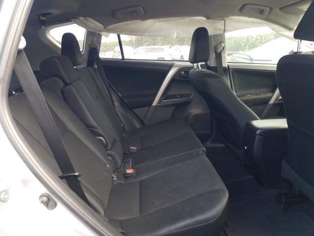 Photo 6 from auction – 2018 TOYOTA RAV4 LE with VIN 2T3ZFREV9JW429701