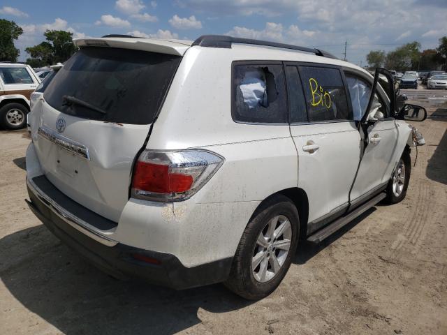 Photo 4 from auction – 2013 TOYOTA HIGHLANDER with VIN 5TDZK3EH8DS095010