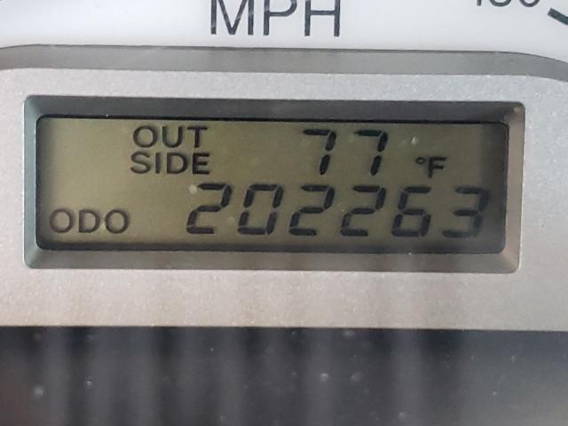 Photo 8 from auction – 2005 TOYOTA COROLLA CE with VIN 2T1BR32E25C438752