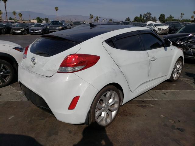 Photo 4 from auction – 2013 HYUNDAI VELOSTER with VIN KMHTC6AD9DU108765