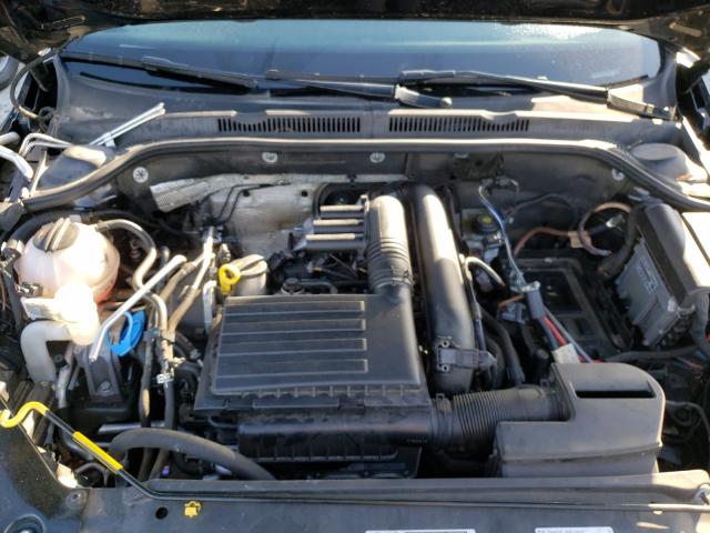 Photo 7 from auction – 2017 VOLKSWAGEN JETTA S with VIN 3VW2B7AJ0HM268295