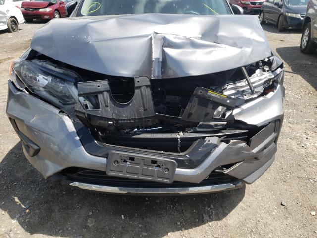 Photo 9 from auction – 2017 NISSAN ROGUE S with VIN KNMAT2MT4HP500449