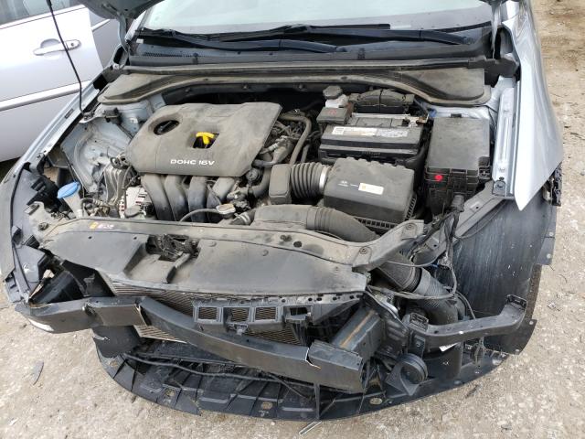 Photo 7 from auction – 2017 HYUNDAI ELANTRA SE with VIN 5NPD74LF2HH134561